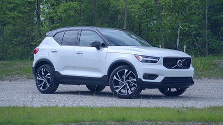 2020 Volvo XC40 review: Still a safe, stylish choice - CNET